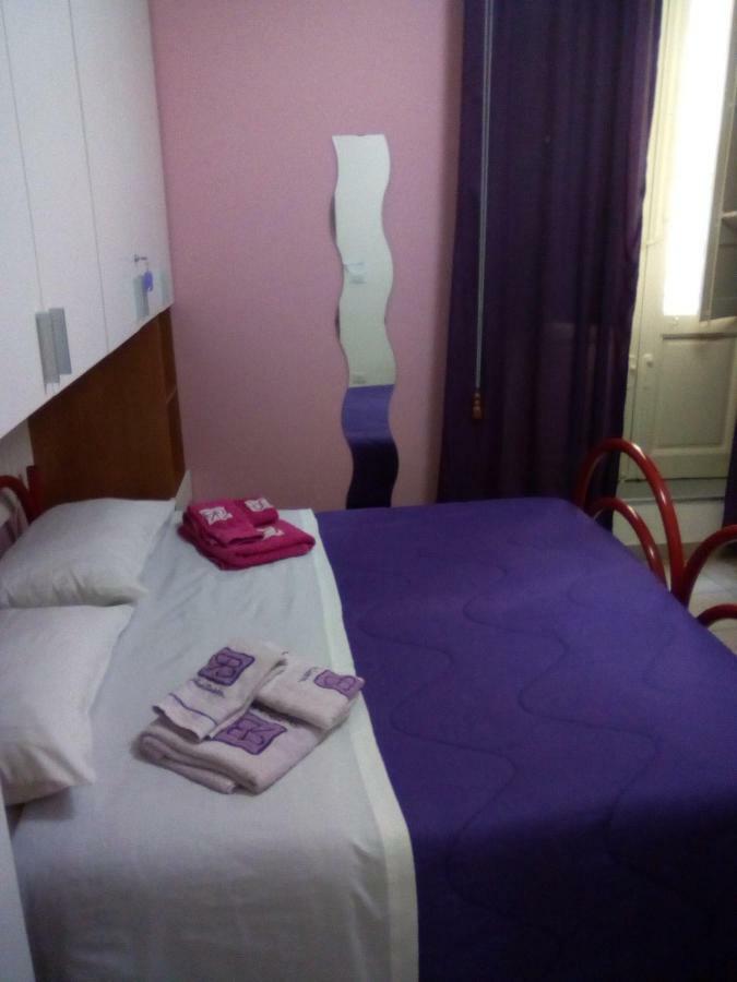 Bed And Breakfast Priscilla Regalbuto Exterior foto