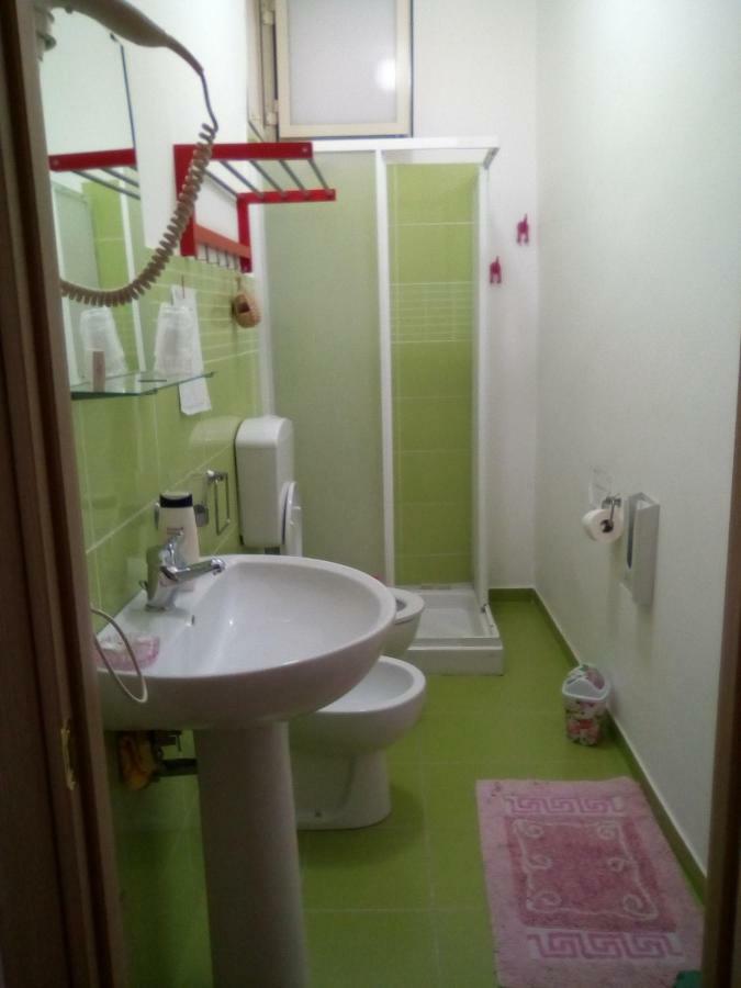 Bed And Breakfast Priscilla Regalbuto Exterior foto
