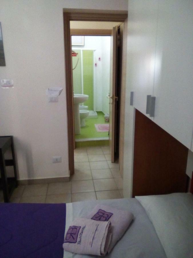 Bed And Breakfast Priscilla Regalbuto Exterior foto