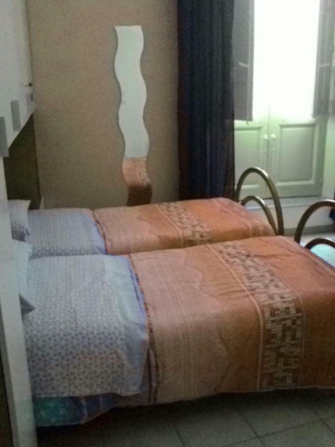 Bed And Breakfast Priscilla Regalbuto Exterior foto